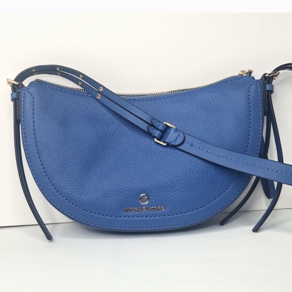 Michael Micheal Kors Camden Small Messenger Bag